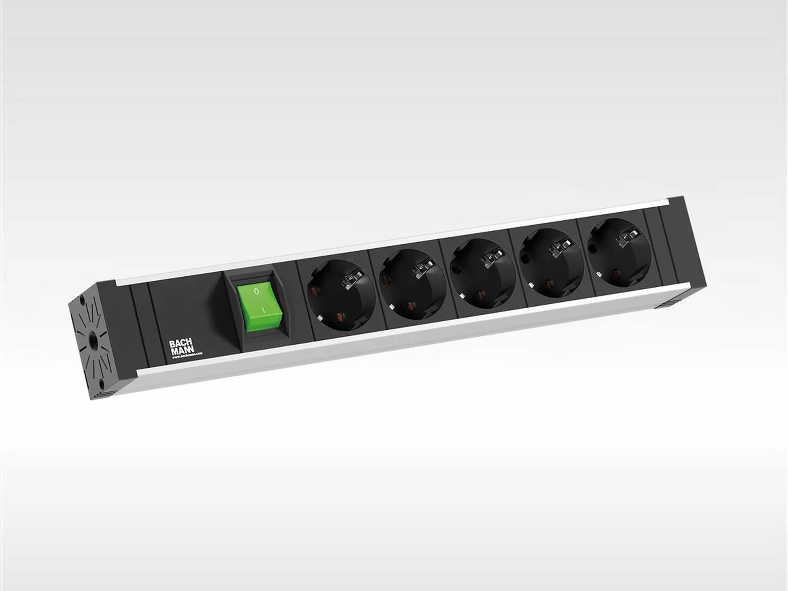Bachmann Step, regleta modular en aluminio anodizado con cinco tomas e interruptor