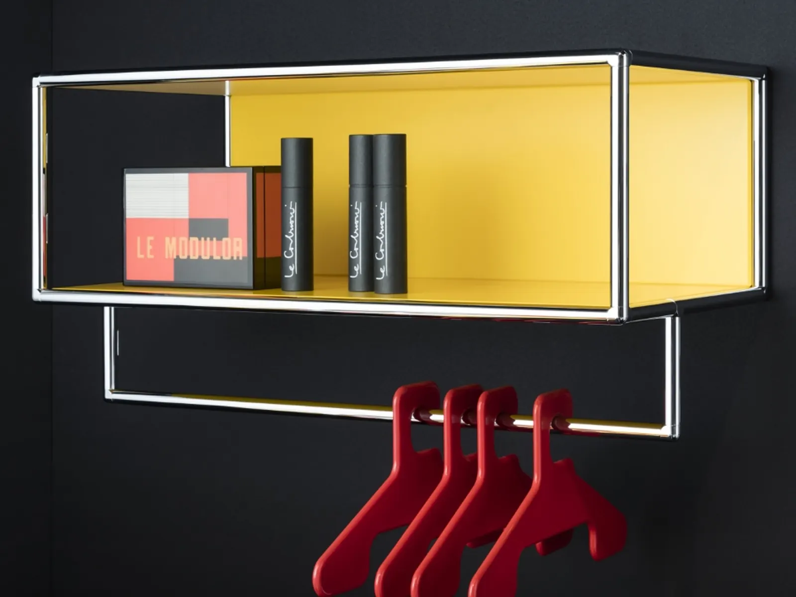 BOSSE Design modul space, módulo abierto en amarillo con colgador integrado