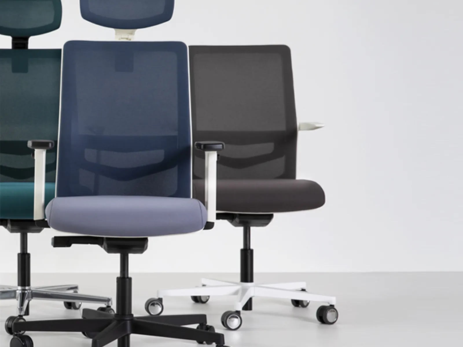 Dile Office Equis, en una fotografía de ambiente